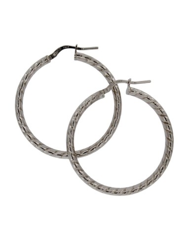 CRI-916 - CRIOLLA DE PLATA CON MOTIVO DE RAYAS VOLTEADAS DE 20 MM X 2,8 MM