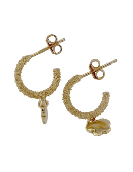CRI-928 - CRIOLLA DE PLATA DIAMANTADA CHAPADA EN ORO DE 8 MM INT. CON MOTIVO DE MARIPOSA COLGANTE DE 7 MM 